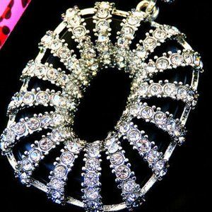 Gorgeous Black & Crystal Statement Pendant Necklace